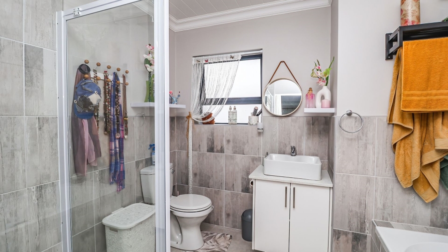 3 Bedroom Property for Sale in Dana Bay Western Cape